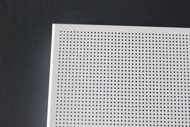 Survivez à l'aluminium acoustique résistant de tuiles de plafond/au blanc en acier galvanisé enduits
